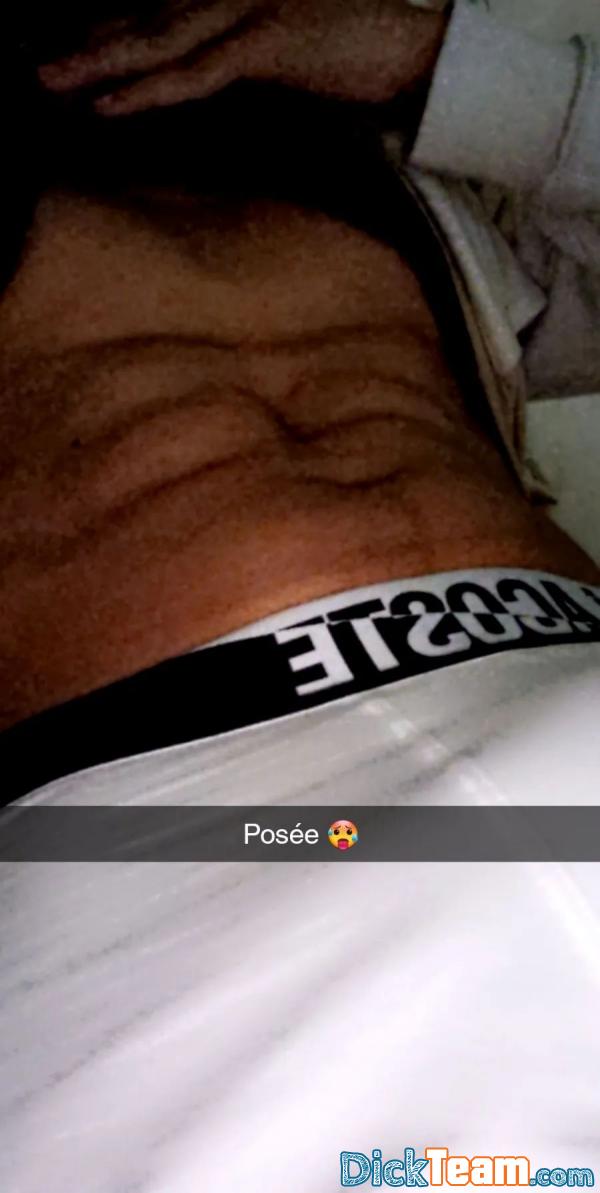 anaconda.roi - Homme - Gay - 21 ans : Ajouter les passifs, j'ai une grosse bite