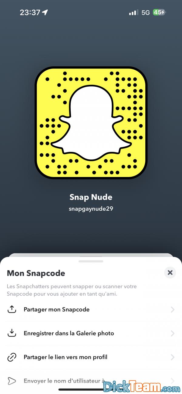 Profil de snapnudegay22 - Homme - Gay - 25 ans : Grosse bite cherche nude ajoutez tous et envoyer direct vos queues:) Ajoutez moi j’aime les bites en tous genre