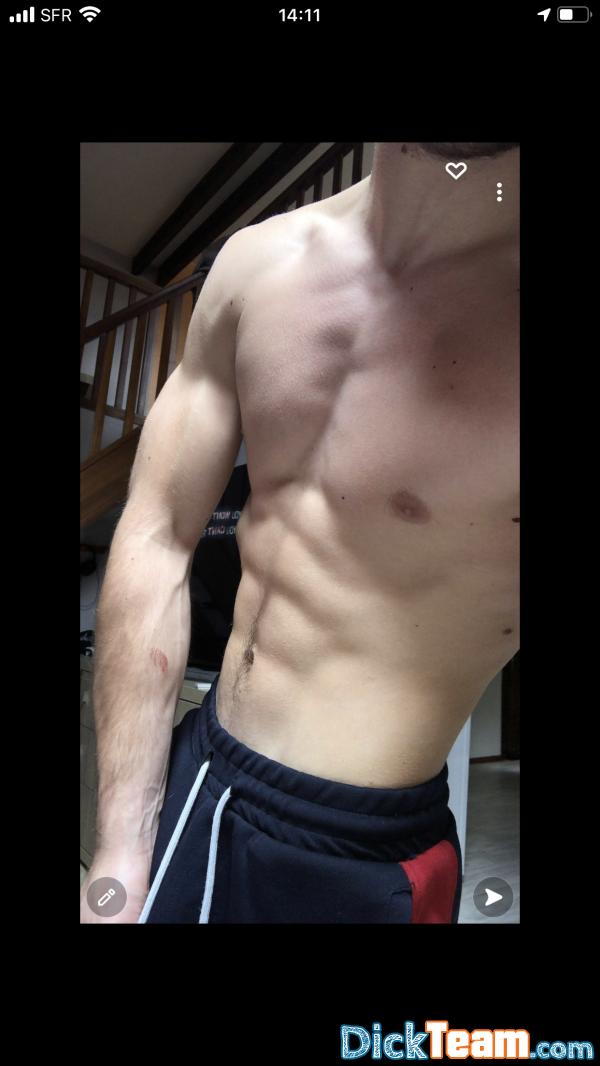 Profil de yvamu548 - Homme - Hétéro - 24 ans : Échanges nudes tard le soirs ajouter moi vites mes petite chattes Profil de yvamu548 - Homme - Hétéro - 24 ans : Échanges nudes tard le soirs ajouter moi vites mes petite chattes
