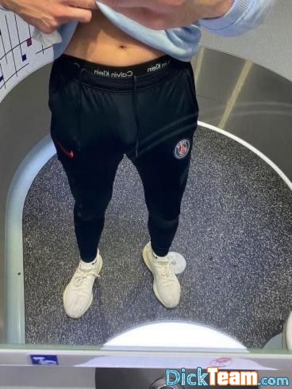 adodomi - Homme - Bi - 18 ans : Chercher soumis bg
