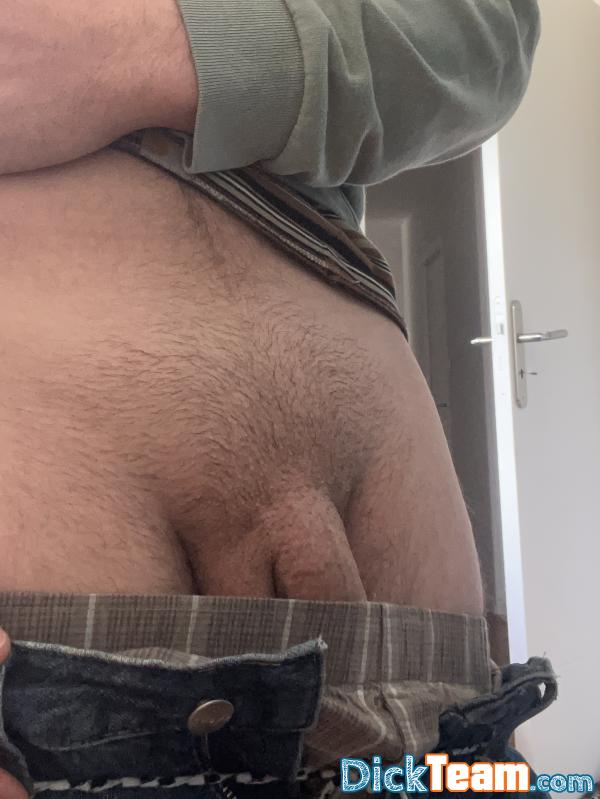 bi.nde412 - Homme - Bi - 20 ans : Mec bi cherche à nude sans prise de tête
????pas de vieux et pas de gamins????