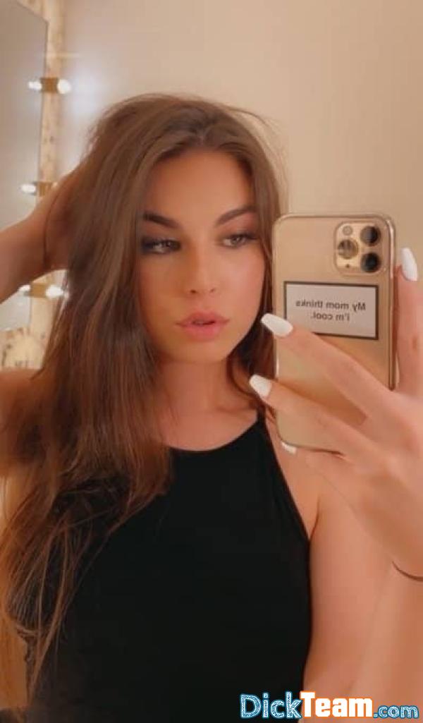 caroline100 - Femme - Hétéro - 30 ans : je propose des plans culs discret sans lendemain dans le plus grand respect.Je suis disponible jour et nuit.Je reçois et je me déplace.Je propose des massages,domination, cuni,calins,suce sodomie,pénétration,fellation,nature  je me répond sur  télégramme :  C_aroline22 ou mon Skype live:.cid.871f2ef72ef071ed
