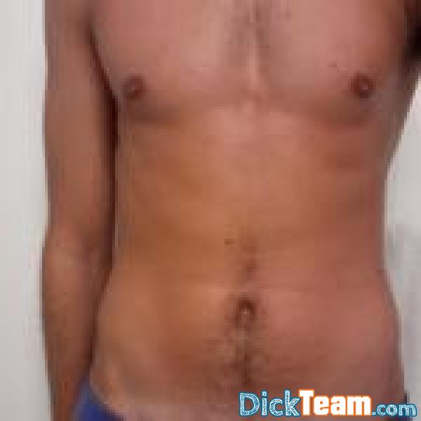 Profil de jonny34 - Homme - Hétéro - 23 ans : Je cherche une meuf pour nude ou cam ajoutez moi!