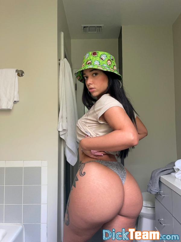 josiisexy38 - Femme - Hétéro - 24 ans : Hello, au plaisir de faire votre connaissance 
Mon Télégram: @Josianedsp où WhatsApp: +33 7 80 90 04 84. Je serais impatiente de recevoir vos messages merci 