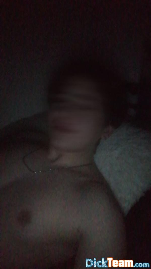 julienxx - Homme - Bi - 18 ans : Venez les bg 
