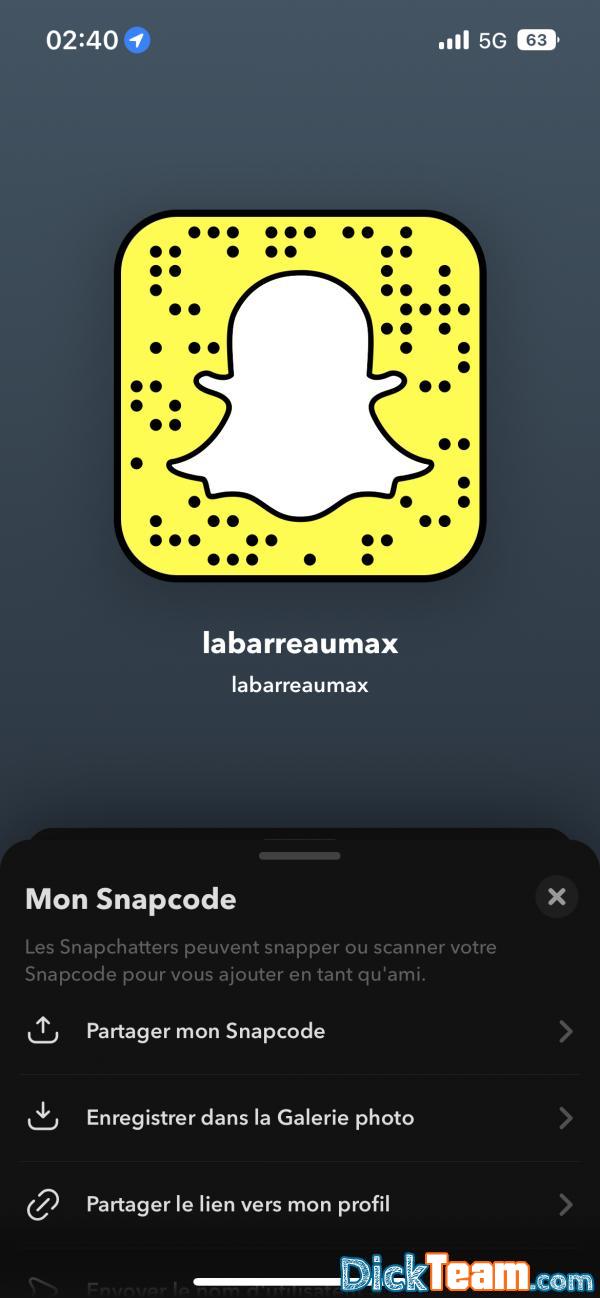 labarreeaumax - Homme - Hétéro - 22 ans : Les filles nude gratuit et qui aiment les grosses bites de black venez snap  
