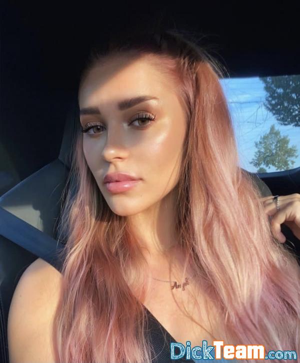 linda - Femme - Hétéro - 20 ans : Moi c’est Linda disponible pour tout vos plans culs à bas prix ????