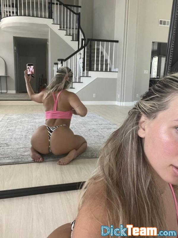 marti102 - Femme - Hétéro - 26 ans : Bonjour à vous de le découvrir une petite discussion simple avec des personnes sympas et des photo sexy et vidéo sexy 
???? Télégram : @Ritamarti12 