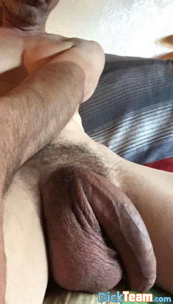 mtt - Homme - Bi - 48 ans : share dicks kik : ma11h1eu