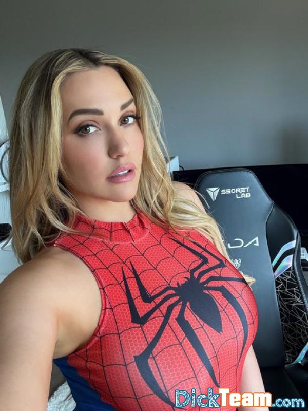 nicolas-122258 - Femme - Hétéro - 18 ans : Salut comment vous allez 
Je suis disponible sur telegram Claralarose 
Où Snapchat c_larose2025
