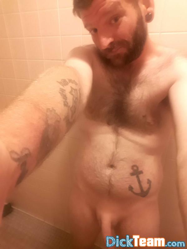 Profil de npc3201 - Homme - Gay - 31 ans : Qui veux faire des échanges hots sur snapchat avec moi ?