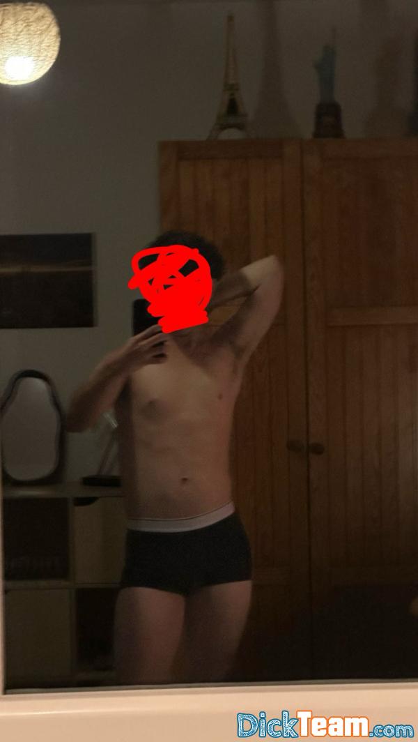 Profil de nudebi - Homme - Bi - 18 ans : Je fais un groupe de nude mecs 14-27 ans
Envoyez vos têtes et je vous met Profil de nudebi - Homme - Bi - 18 ans : Je fais un groupe de nude mecs 14-27 ans
Envoyez vos têtes et je vous met