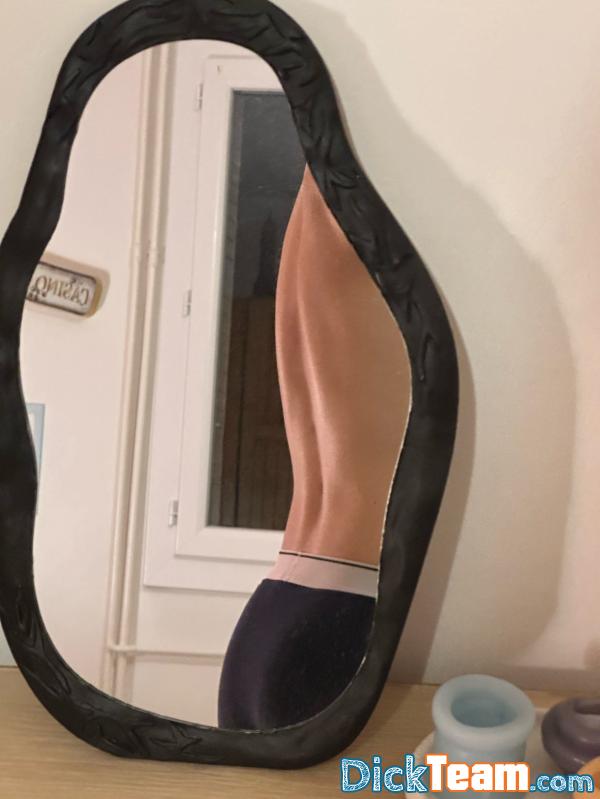 nudebi - Homme - Bi - 18 ans