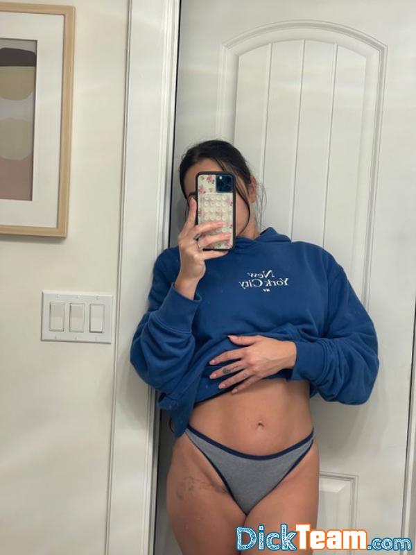 plannudesex16 - Femme - Hétéro - 25 ans : Plan sexe et nude ,sex cam a 20€ venez sur snap et télégramme @kiyana0112
Suis très chaude et bien mouillée en ce moment ????????????????????????????????