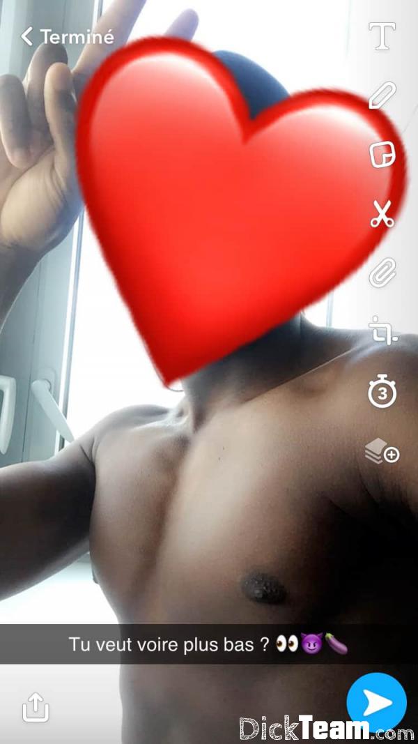 sena_toz.ti - Homme - Hétéro - 26 ans : Un joli garçons cherche une joli garce : Oubli les soucis de ton mec avec moi pas prises de prises de tête que du sexe
Si tu veut passer du bon temps avec un joli black musclé et surtout avec une grosse bite ajouté sena_toz.ti seras pas déçu