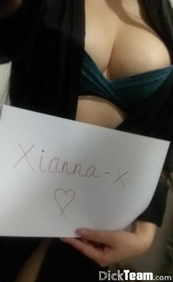 Femme - Hétéro - 27 ans : Xianna - Snapchat très sexy Pari...